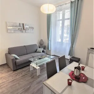 Coeur De - 5mn Croisette Palais - Terrasse Et Parking Appartamento